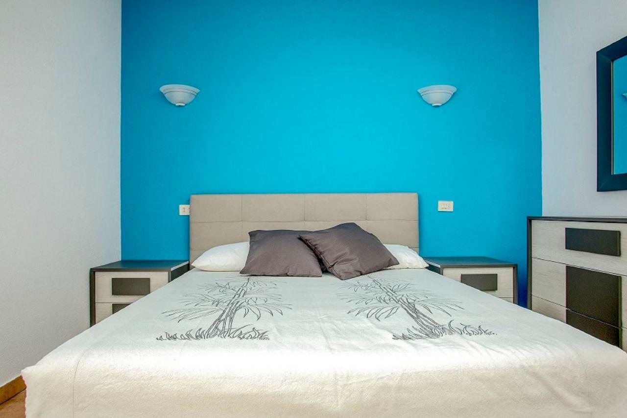 Bilocale Via Umbria Apartment ซานตา เตเรซา กัลลูรา ภายนอก รูปภาพ
